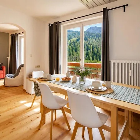 Roza Nest Two Bedrooms And Two Bathrooms *
