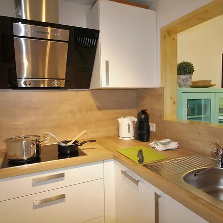 Roza Nest Two Bedrooms And Two Bathrooms